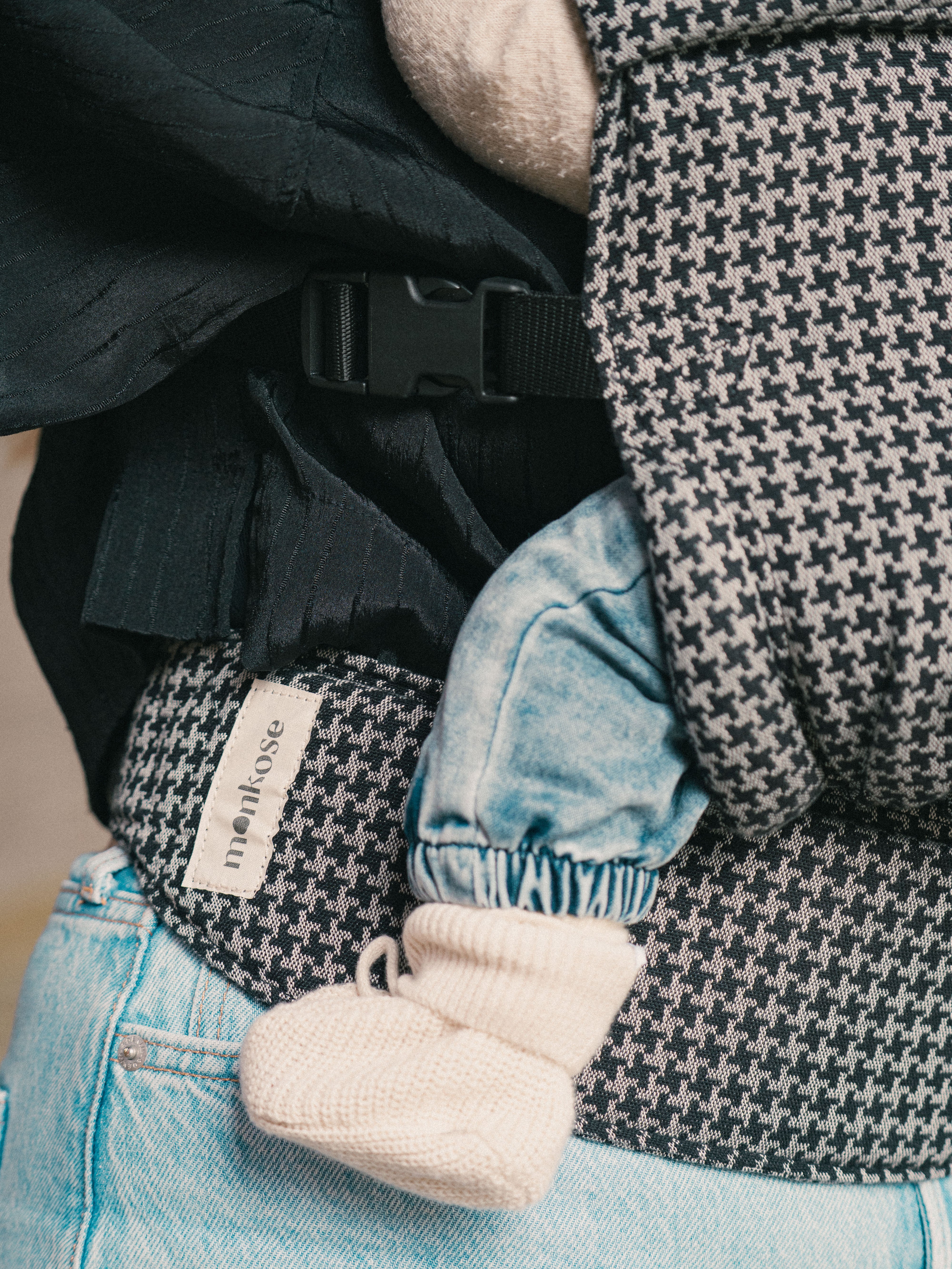 Heiwa monochrome houndstooth