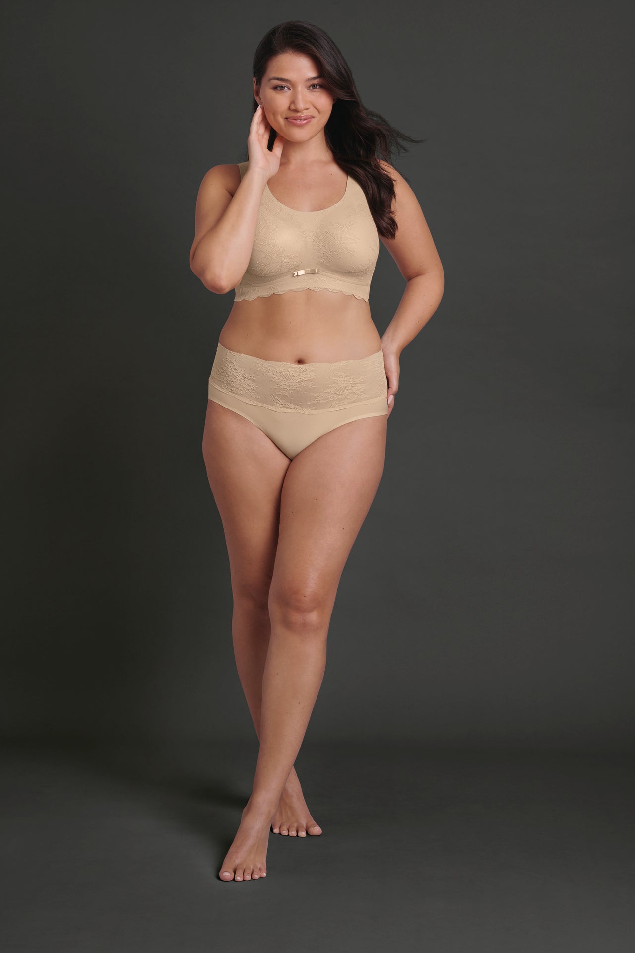 Essential Lace High Waist