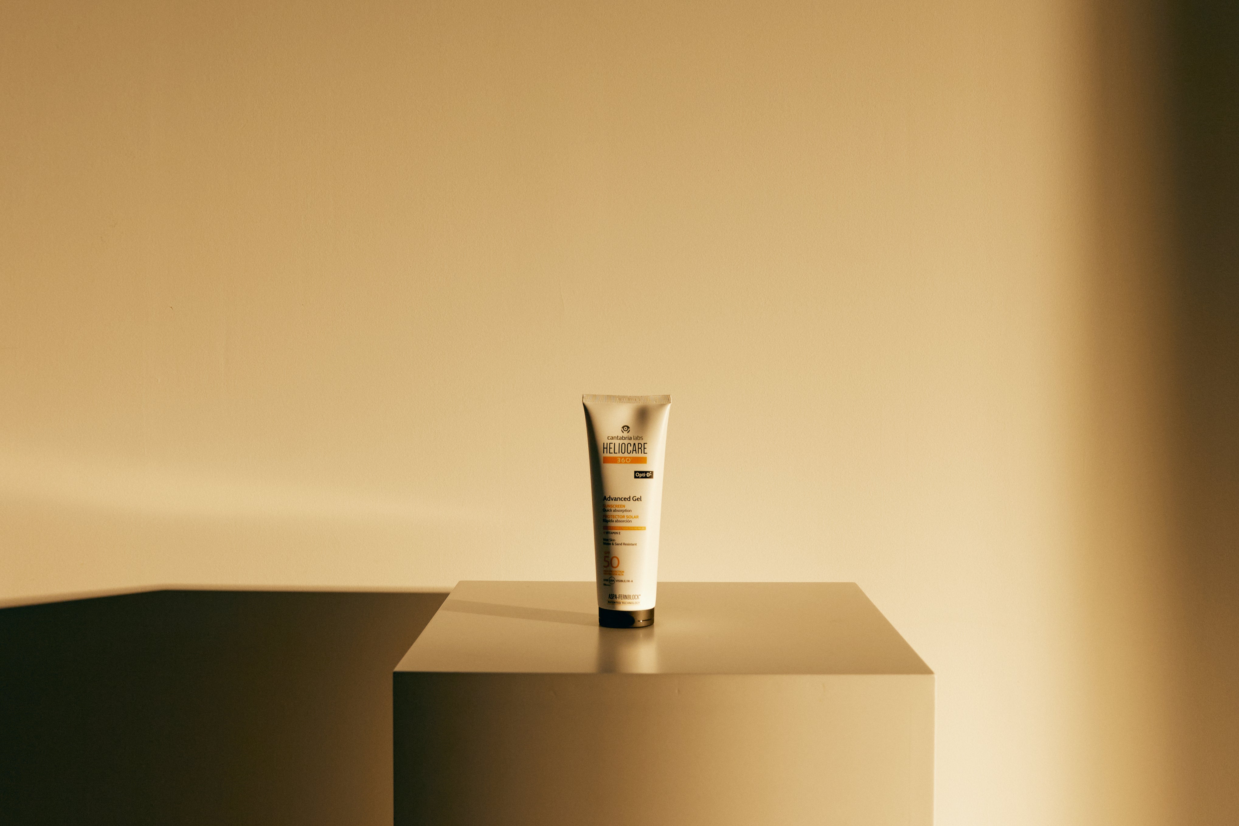 Heliocare 360° Advanced Gel SPF 50