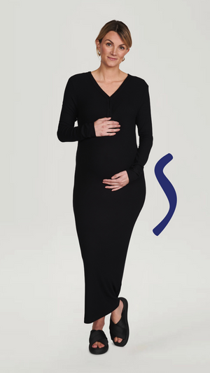 
            
                Load image into Gallery viewer, The Mom Dress - bevallingsjurkje - Black bamboo rib
            
        