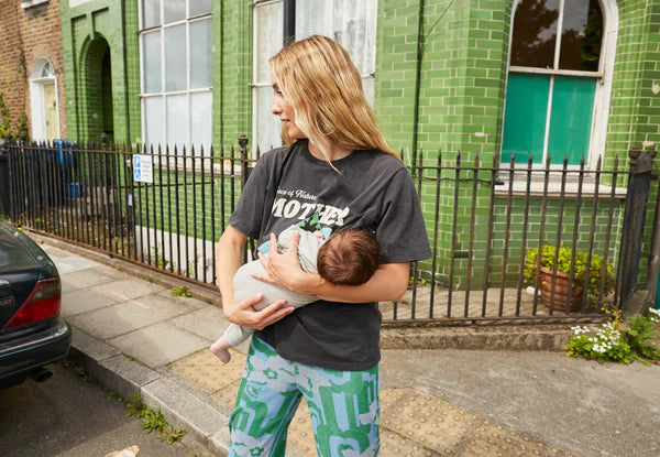 T-shirt d'allaitement maternel de la Terre Mère